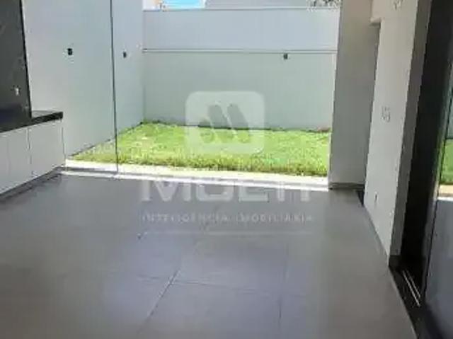 Casa / Sobrado para Venda em Uberlândia/MG Alto Umuarama 4 Quartos