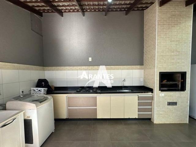 Casa / Sobrado para Venda em Uberlândia/MG Alto Umuarama 4 Quartos