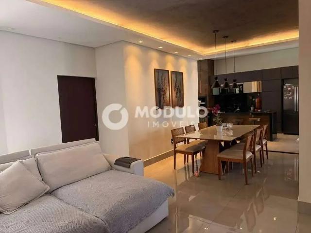 Casa / Sobrado para Venda em Uberlândia/MG Alto Umuarama 3 Quartos
