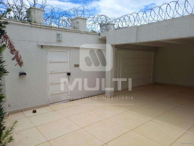 Casa / Sobrado para Venda em Uberlândia/MG Alto Umuarama 3 Quartos