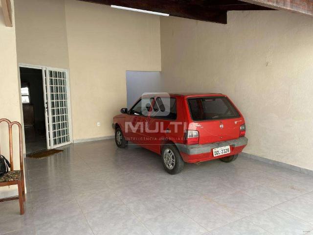 Casa / Sobrado para Venda em Uberlândia/MG Alto Umuarama 3 Quartos