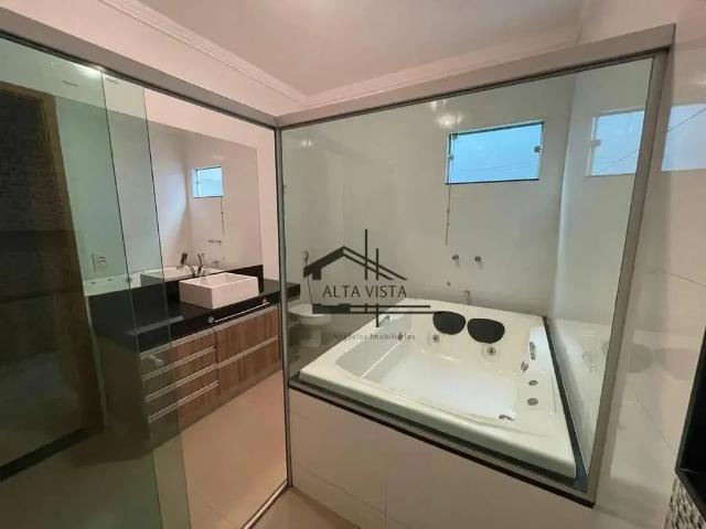 Casa / Sobrado para Venda em Uberlândia/MG Alto Umuarama 3 Quartos