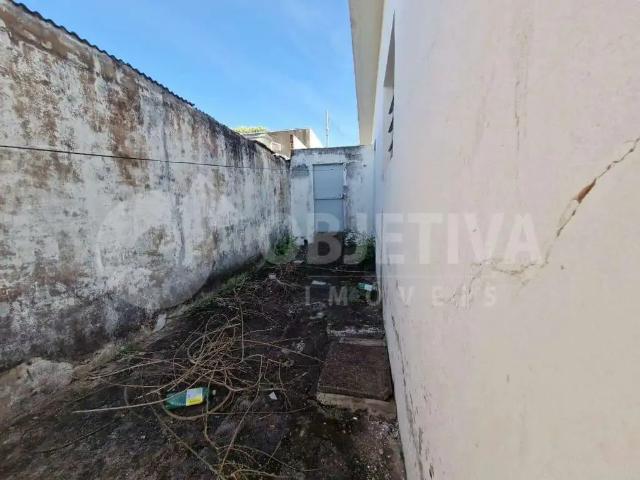 Casa / Sobrado para Venda em Uberlândia/MG Brasil 2 Quartos