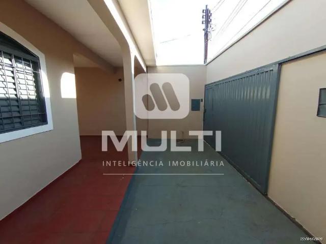 Casa / Sobrado para Venda em Uberlândia/MG Brasil 3 Quartos