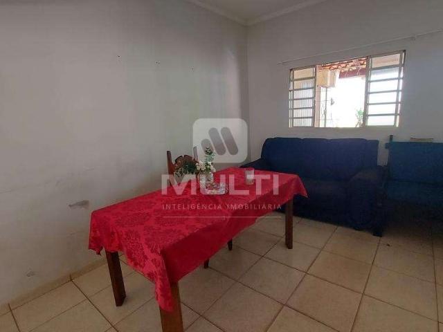 Casa / Sobrado para Venda em Uberlândia/MG Santa Luzia 3 Quartos