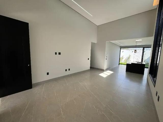 Casa / Sobrado para Venda em Uberlândia/MG Granada 3 Quartos