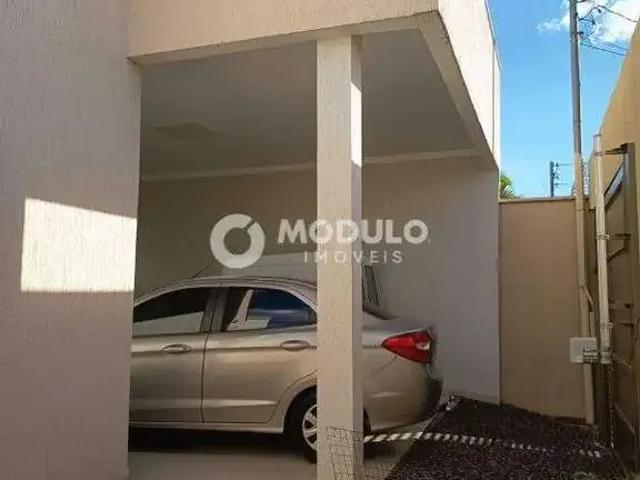 Casa / Sobrado para Venda em Uberlândia/MG Granada 3 Quartos