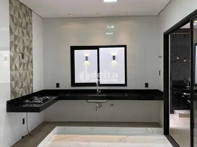 Casa / Sobrado para Venda em Uberlândia/MG Granada 3 Quartos