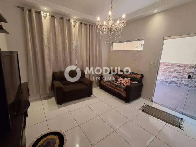 Casa / Sobrado para Venda em Uberlândia/MG Guarani 4 Quartos