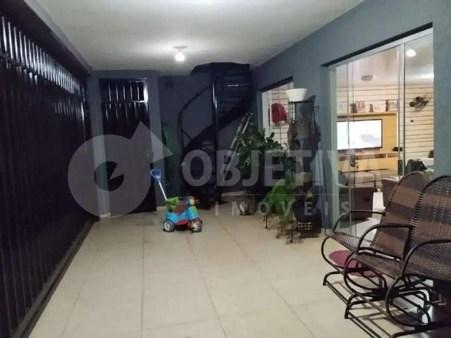 Casa / Sobrado para Venda em Uberlândia/MG Guarani 5 Quartos