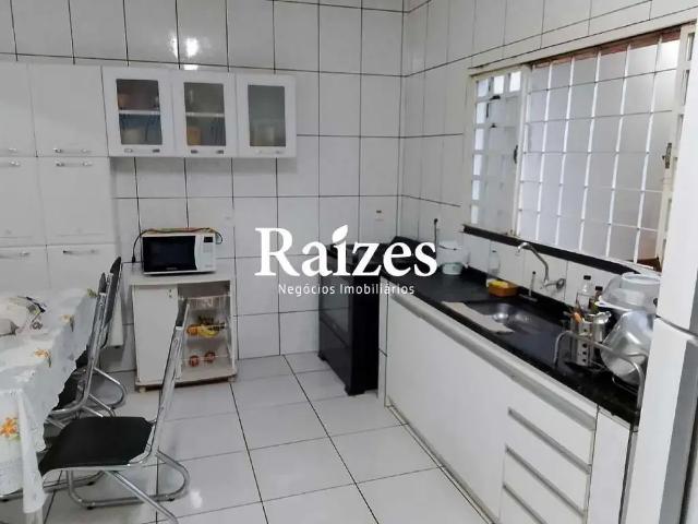 Casa / Sobrado para Venda em Uberlândia/MG Guarani 2 Quartos