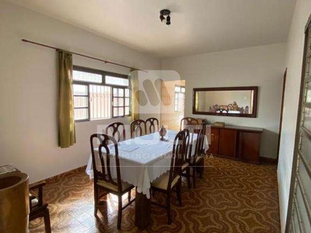 Casa / Sobrado para Venda em Uberlândia/MG Erlan 3 Quartos
