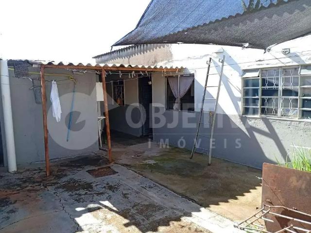 Casa / Sobrado para Venda em Uberlândia/MG Jaraguá 8 Quartos