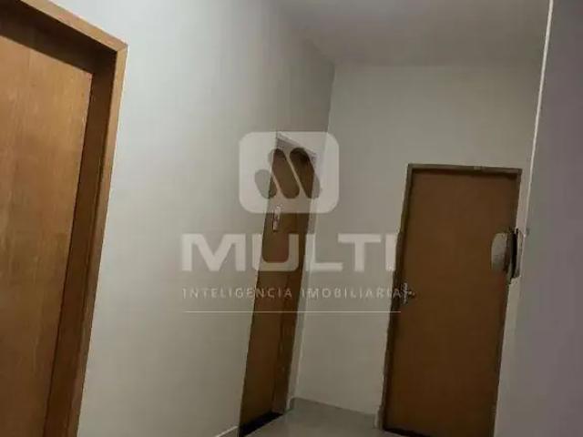 Casa / Sobrado para Venda em Uberlândia/MG Jardim América I 3 Quartos