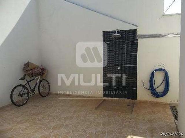 Casa / Sobrado para Venda em Uberlândia/MG Jardim América II 3 Quartos