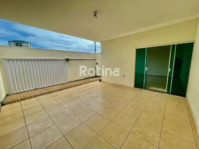 Casa / Sobrado para Venda em Uberlândia/MG Jardim Botânico 3 Quartos