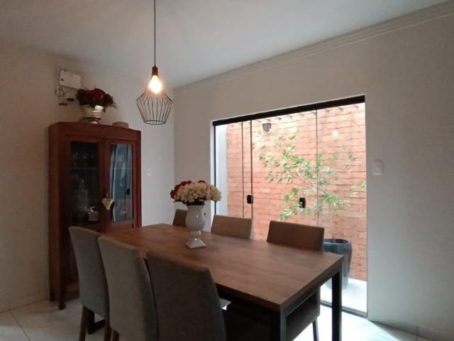 Casa / Sobrado para Venda em Uberlândia/MG Jardim Brasília 3 Quartos