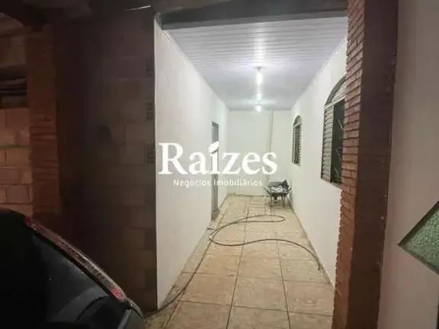 Casa / Sobrado para Venda em Uberlândia/MG Jardim Canaã 3 Quartos