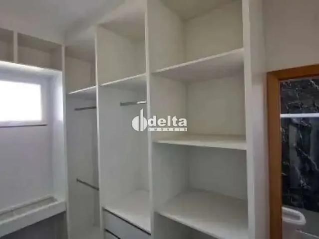 Casa / Sobrado para Venda em Uberlândia/MG Jardim Canaã 3 Quartos