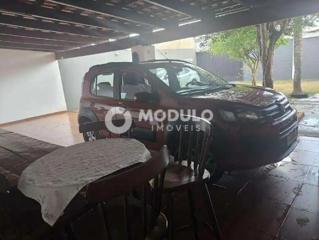 Casa / Sobrado para Venda em Uberlândia/MG Jardim Canaã 2 Quartos