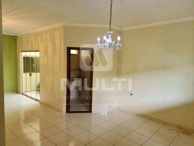 Casa / Sobrado para Venda em Uberlândia/MG Alto Umuarama 3 Quartos