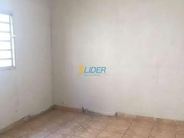 Casa / Sobrado para Venda em Uberlândia/MG Jardim das Palmeiras 3 Quartos
