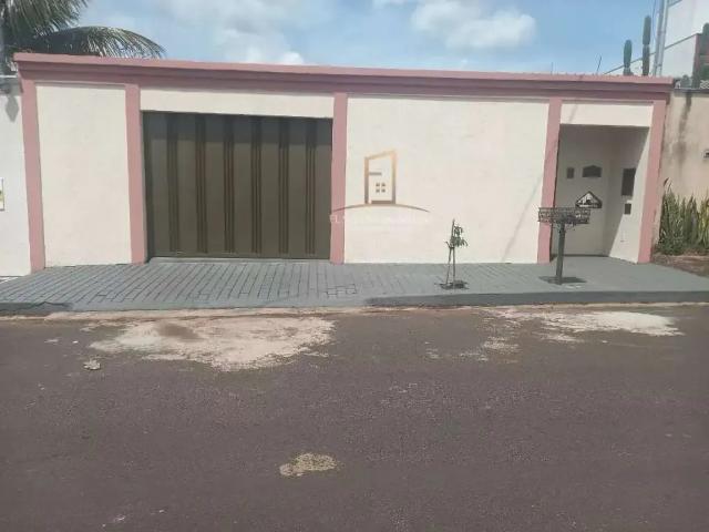 Casa / Sobrado para Venda em Uberlândia/MG Jardim Europa 3 Quartos