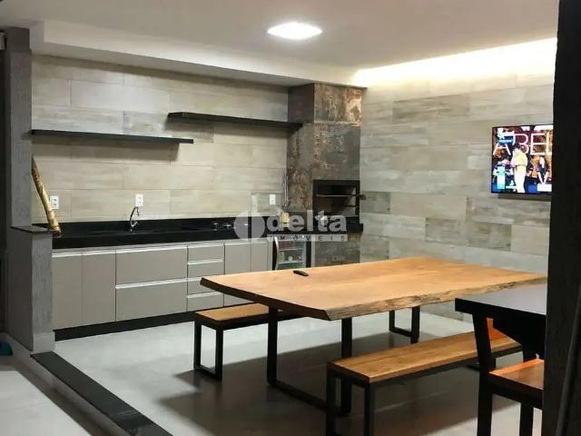 Casa / Sobrado para Venda em Uberlândia/MG Jardim Europa 3 Quartos
