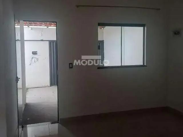 Casa / Sobrado para Venda em Uberlândia/MG Jardim Holanda 2 Quartos