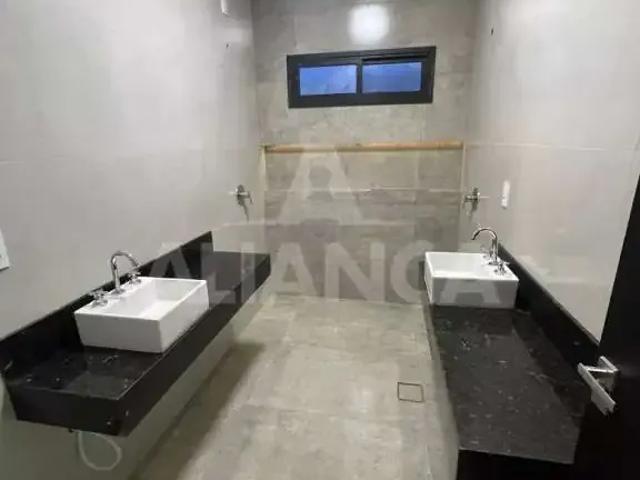 Casa / Sobrado para Venda em Uberlândia/MG Jardim Inconfidência 3 Quartos