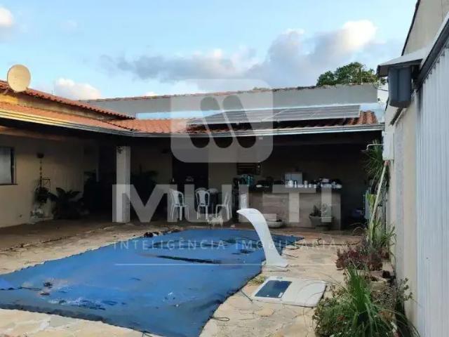 Casa / Sobrado para Venda em Uberlândia/MG Jardim Ipanema I 4 Quartos