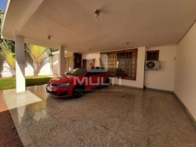 Casa / Sobrado para Venda em Uberlândia/MG Jardim Karaíba 3 Quartos