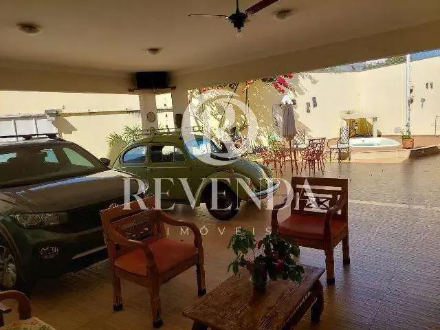 Casa / Sobrado para Venda em Uberlândia/MG Jardim Karaíba 3 Quartos