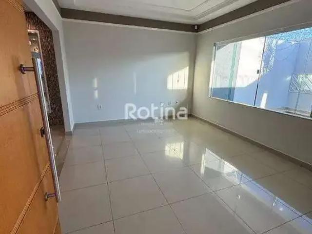Casa / Sobrado para Venda em Uberlândia/MG Jardim Patrícia 3 Quartos