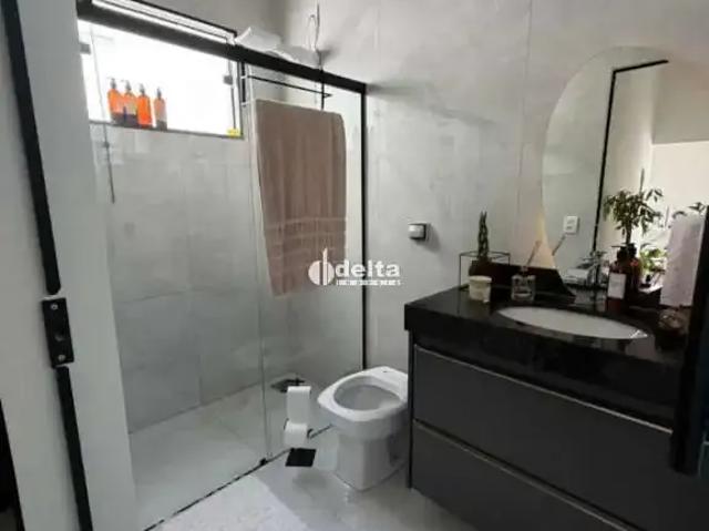 Casa / Sobrado para Venda em Uberlândia/MG Loteamento Monte Hebron 3 Quartos