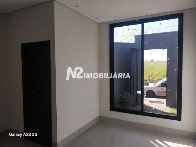 Casa / Sobrado para Venda em Uberlândia/MG Loteamento Portal do Vale II 3 Quartos