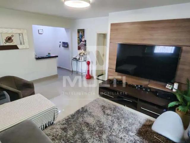 Casa / Sobrado para Venda em Uberlândia/MG Lourdes 4 Quartos