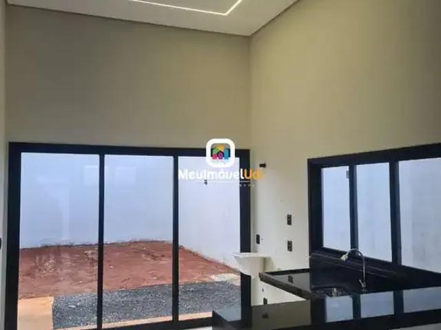 Casa / Sobrado para Venda em Uberlândia/MG Laranjeiras 3 Quartos