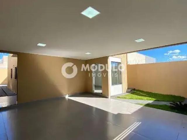 Casa / Sobrado para Venda em Uberlândia/MG Laranjeiras 3 Quartos