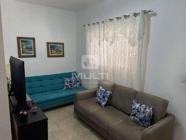 Casa / Sobrado para Venda em Uberlândia/MG Laranjeiras 3 Quartos
