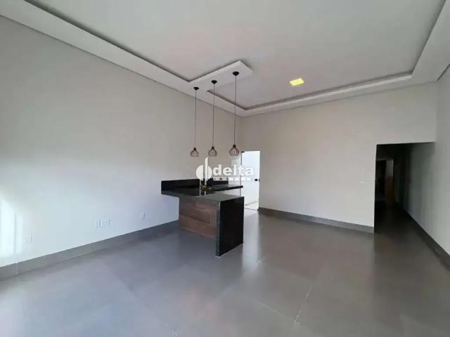 Casa / Sobrado para Venda em Uberlândia/MG Laranjeiras 2 Quartos