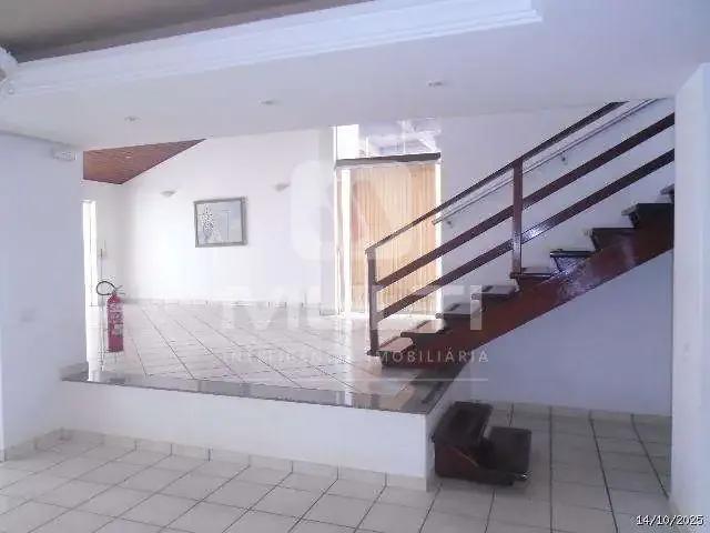 Casa / Sobrado para Venda em Uberlândia/MG Lidice 4 Quartos