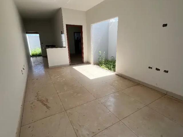 Casa / Sobrado para Venda em Uberlândia/MG Luizote de Freitas 2 Quartos