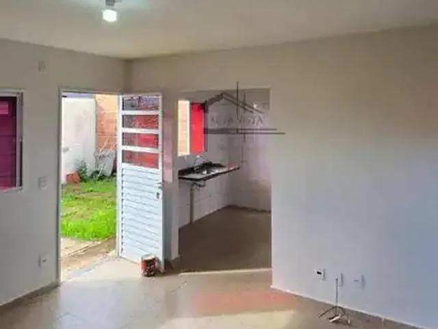 Casa / Sobrado para Venda em Uberlândia/MG Luizote de Freitas 2 Quartos