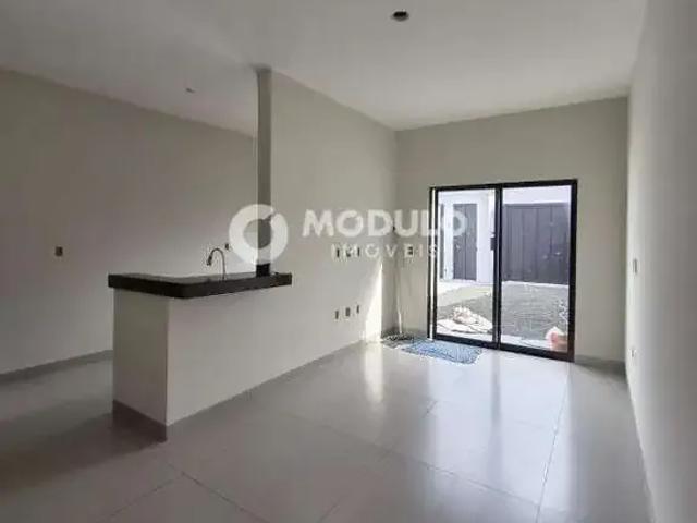 Casa / Sobrado para Venda em Uberlândia/MG Luizote de Freitas 2 Quartos