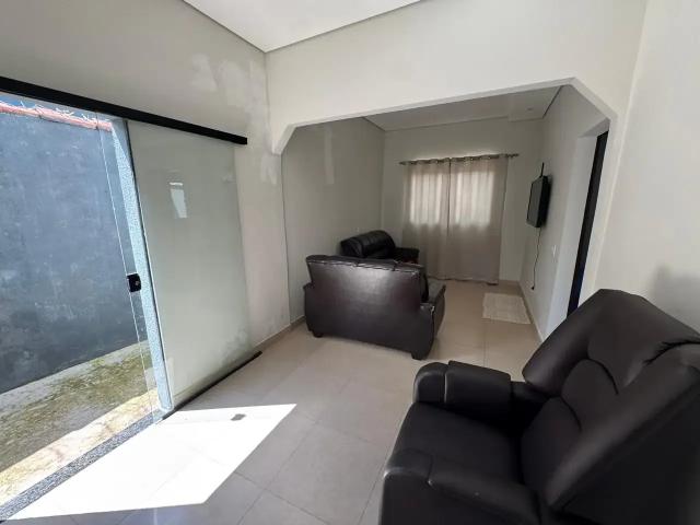 Casa / Sobrado para Venda em Uberlândia/MG Luizote de Freitas 3 Quartos