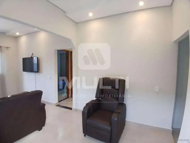 Casa / Sobrado para Venda em Uberlândia/MG Luizote de Freitas 3 Quartos