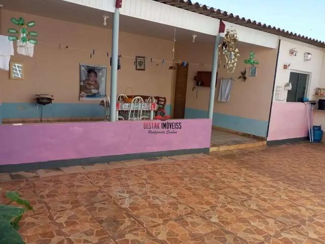 Casa / Sobrado para Venda em Uberlândia/MG Luizote de Freitas 4 Quartos