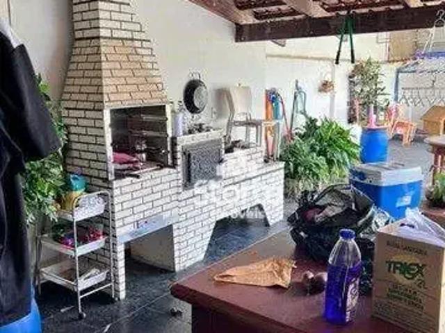 Casa / Sobrado para Venda em Uberlândia/MG Martins 4 Quartos