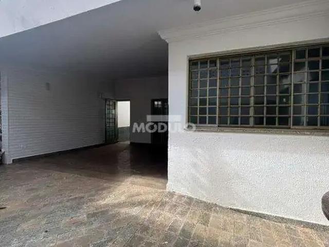 Casa / Sobrado para Venda em Uberlândia/MG Martins 4 Quartos